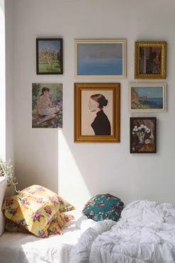 Women Lazybones Art Print Set - Lys
