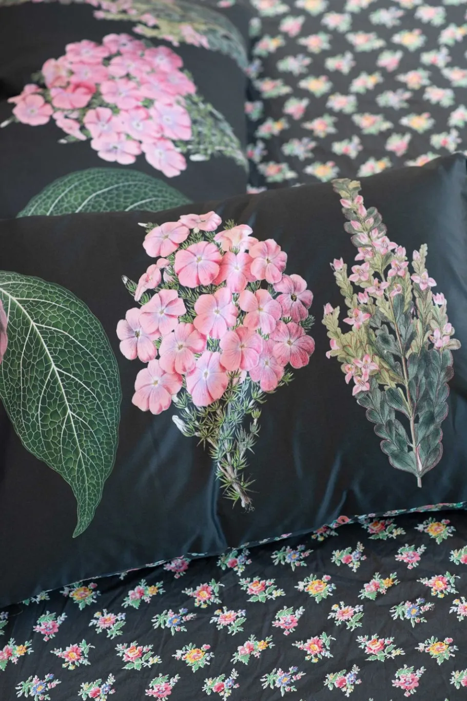 Women Lazybones Botanic Trio Pillowcase Set