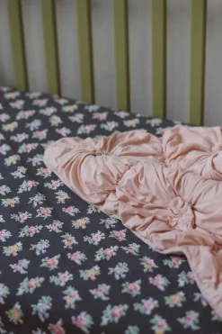 Women Lazybones Cot Quilt Rosette Tuscan Pink *Organic Cotton