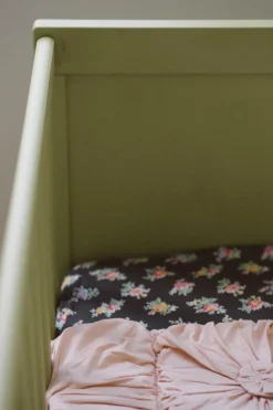 Women Lazybones Cot Quilt Rosette Tuscan Pink *Organic Cotton