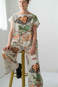 Women Lazybones Eleanor Top In Insects Print