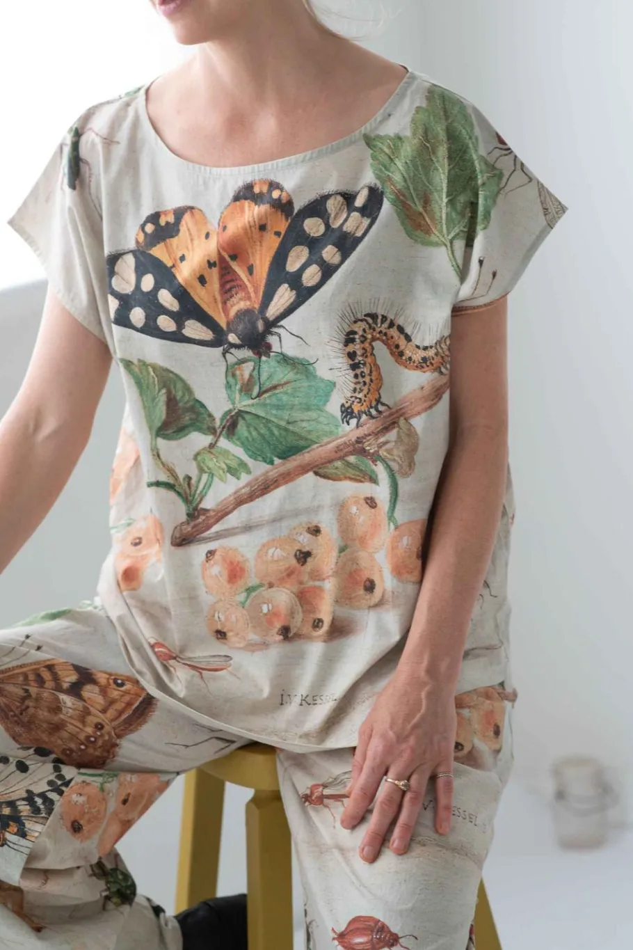 Women Lazybones Eleanor Top In Insects Print