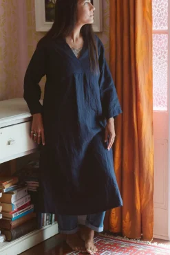 Women Lazybones Emma Linen Dress In Dark Navy
