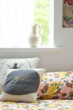 Women Lazybones Grasshopper Cushion Cover