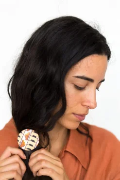 Women Lazybones Hair Button In Melody