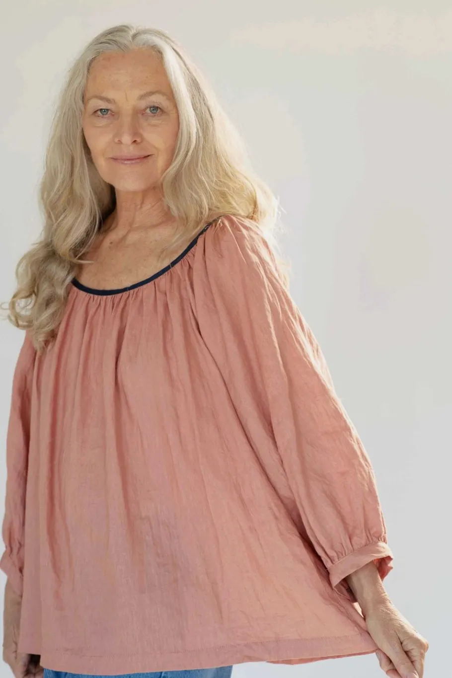 Women Lazybones Hetti Linen Top Clay