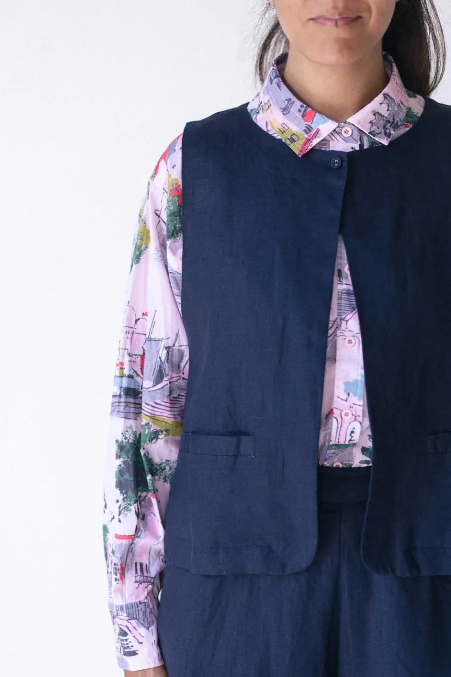 Women Lazybones Marlo Vest In Dark Navy