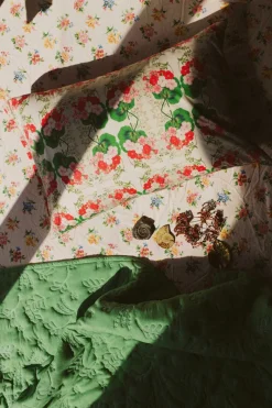 Women Lazybones Pelargonium Pillowcase Set *Organic Cotton