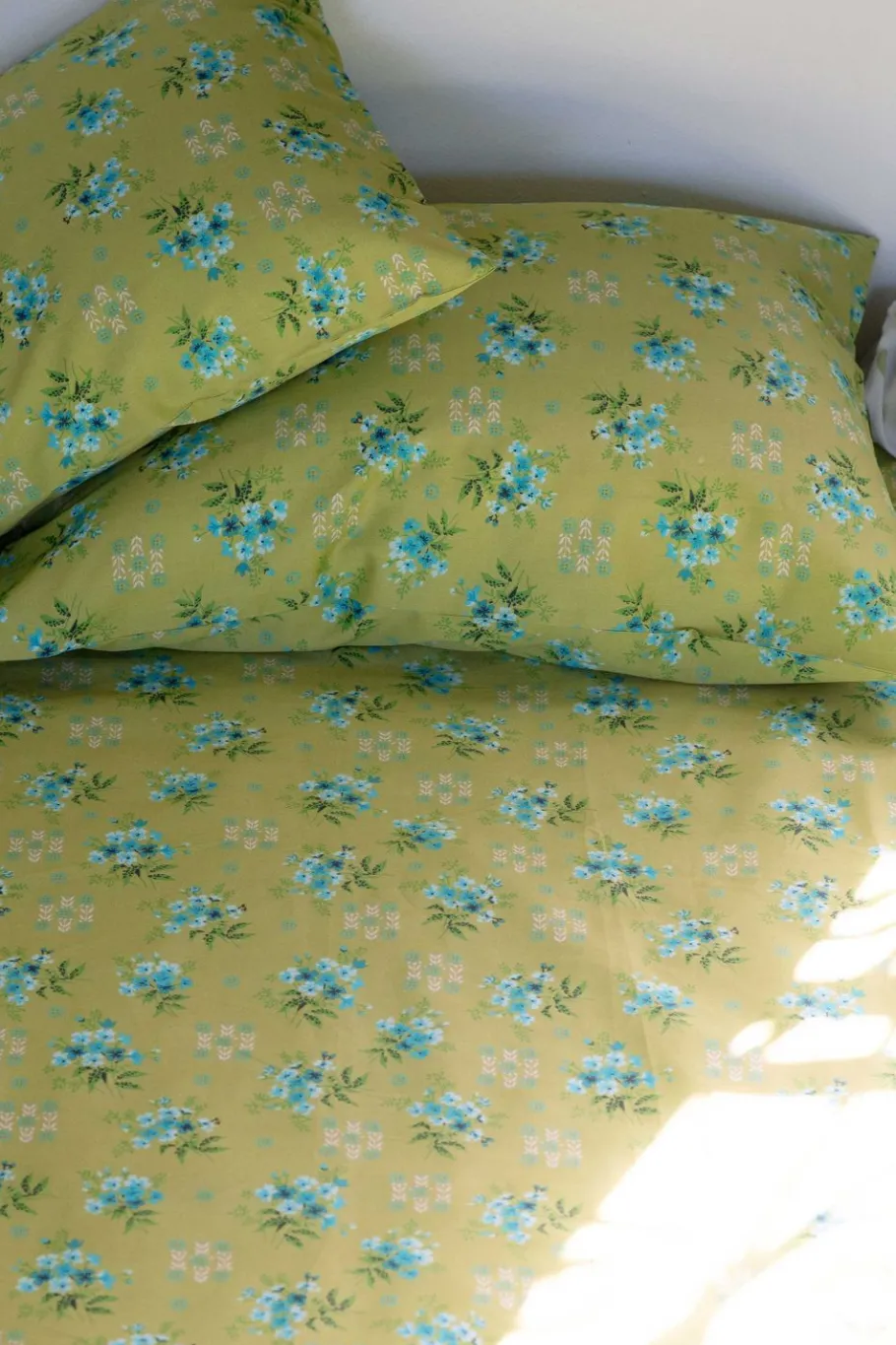 Women Lazybones Pillowcase Set In Avonlea Moss *Organic Cotton