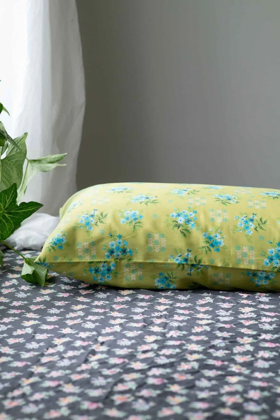 Women Lazybones Pillowcase Set In Avonlea Moss *Organic Cotton
