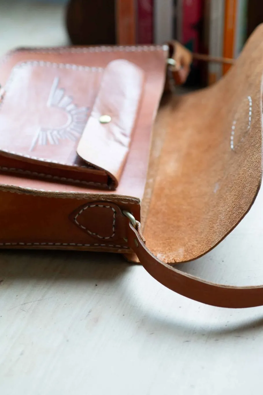 Women Lazybones Rising Sun Leather Satchel