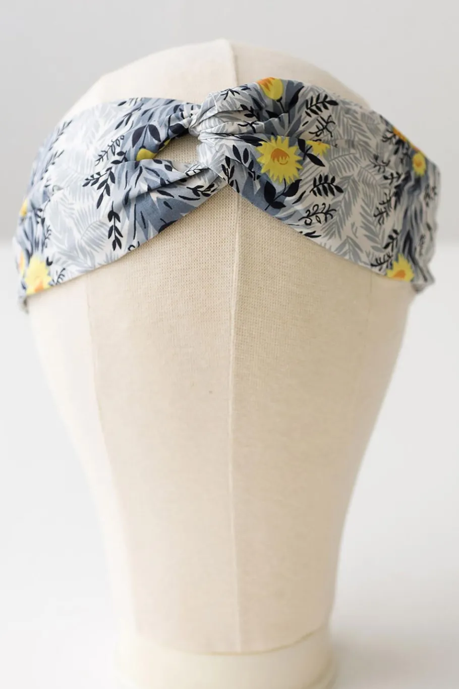 Women Lazybones Turban In Jessamine